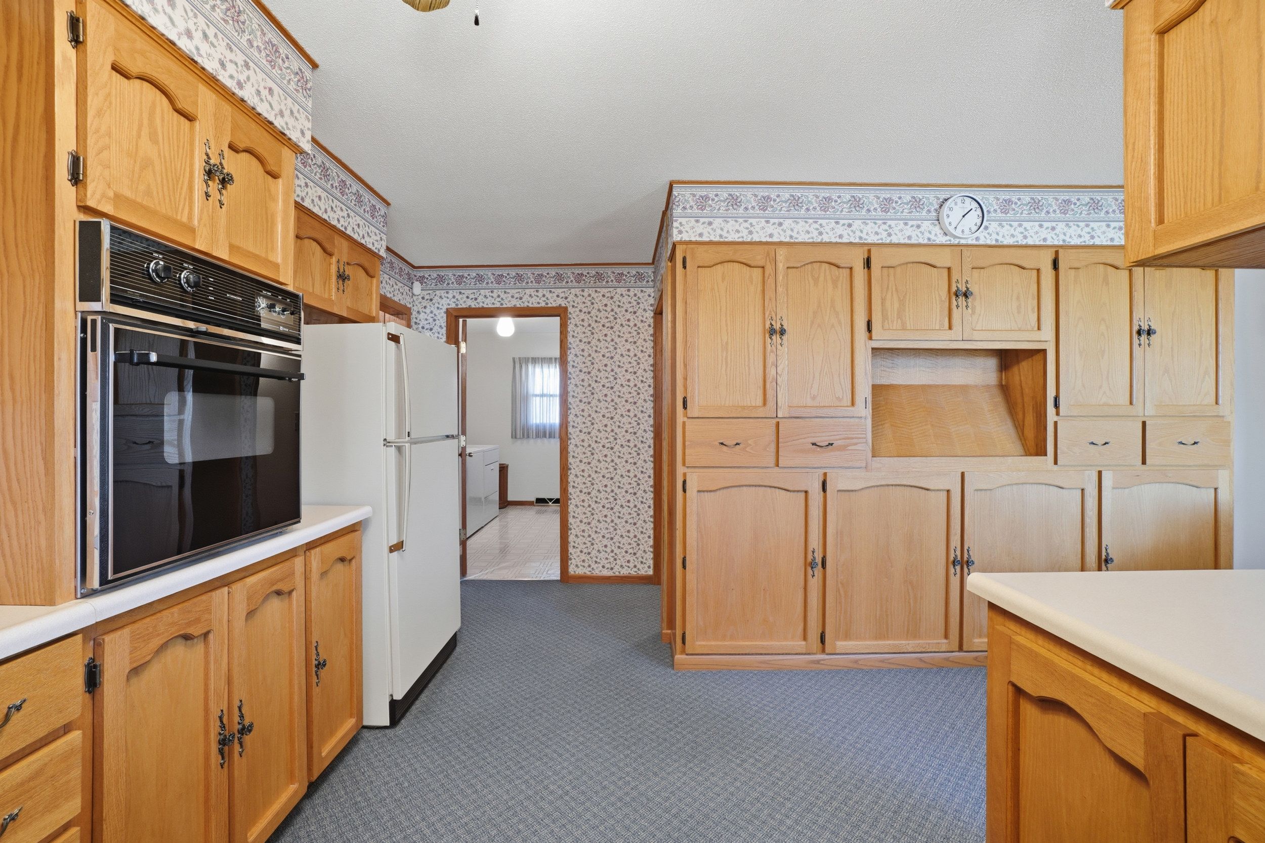 Listing Photo: 6_25871 200th ave-006